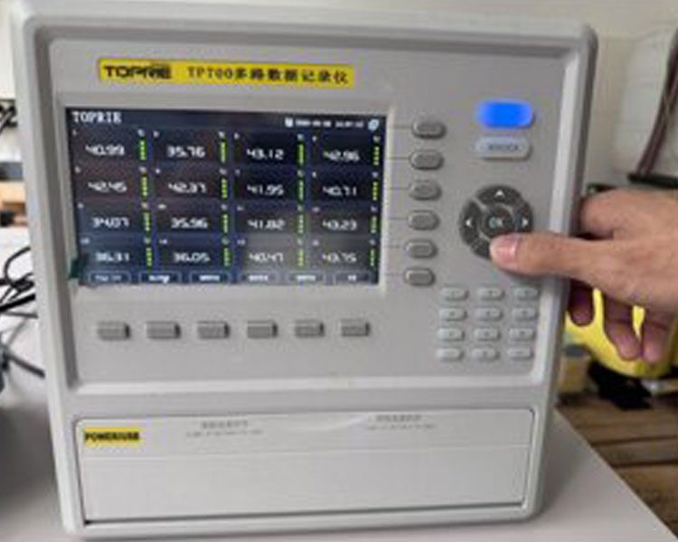 Multi-Channel-Data-Recorder