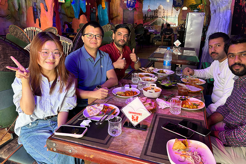 Pakistani-WAH-customers-visited-the-factory-13