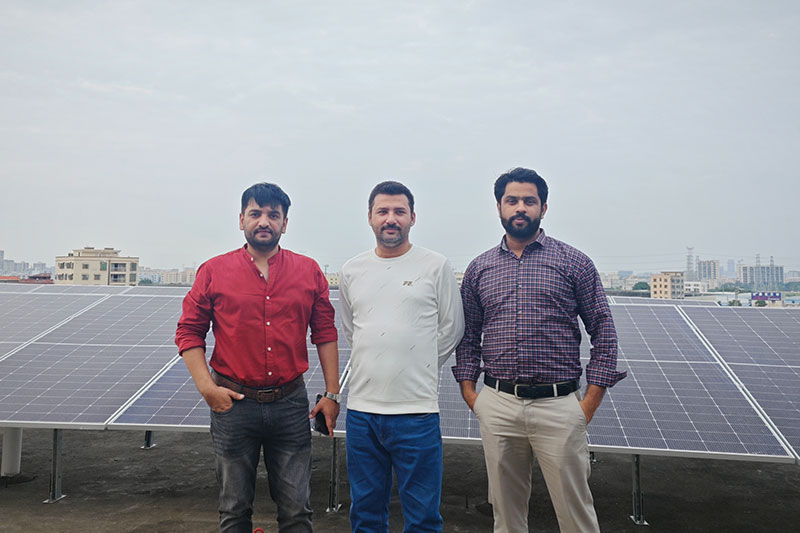 Pakistani-WAH-customers-visited-the-factory-4
